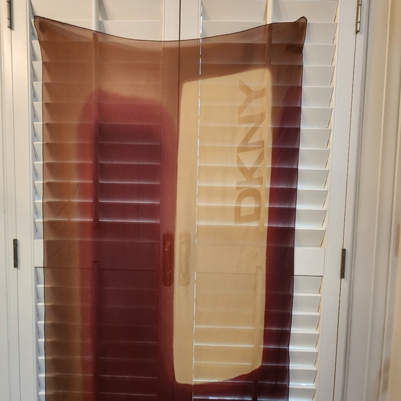 DKNYC 100% Silk 68×27 Made in Italy Maroon/Gold Hombre Scarf - Picture 3 of 6